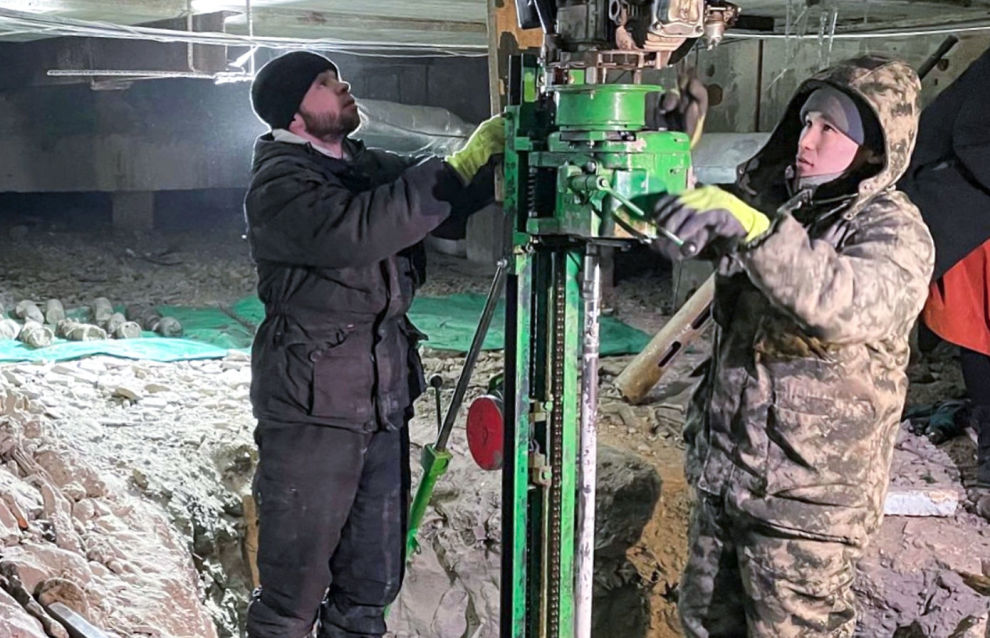 Second permafrost observation station under construction on Yamal

