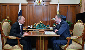 Russian President Vladimir Putin and Roman Kopin, Governor of the Chukotka Autonomous Area