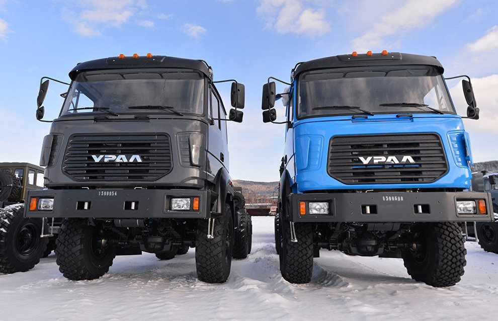 Russian Defense Ministry tests new military vehicles in the Arctic