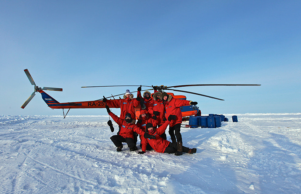 9th Skiing to the North Pole youth expedition
