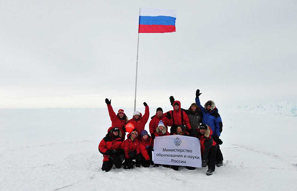 9th Skiing to the North Pole youth expedition
