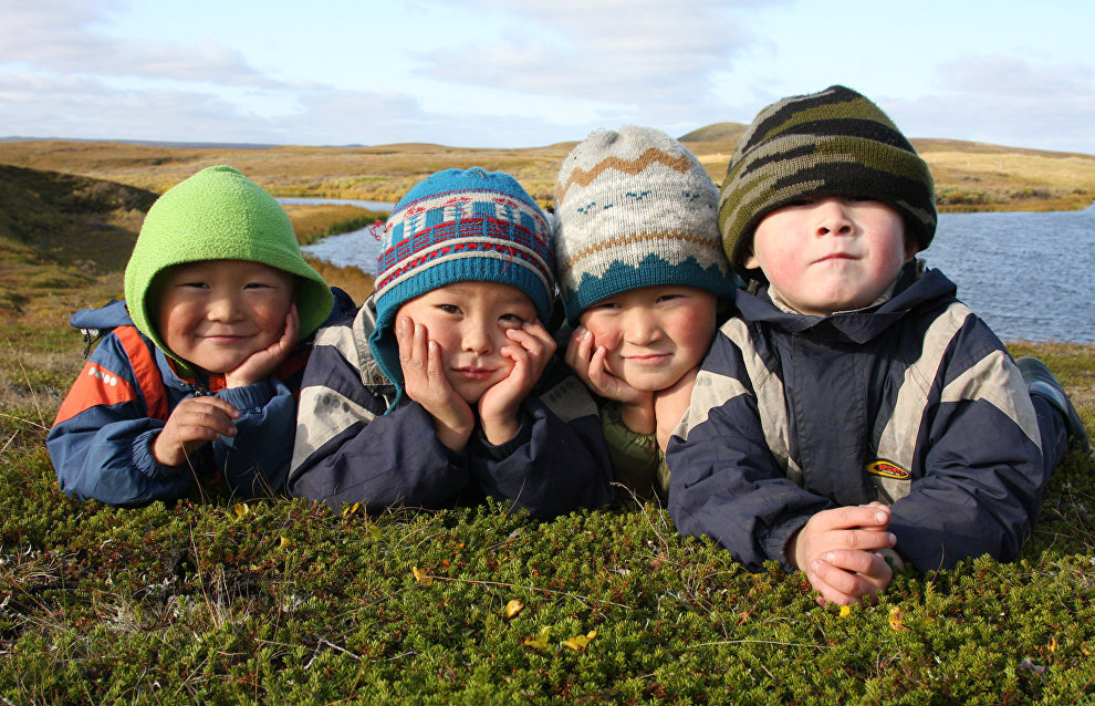 A reindeer-herding community on the Kanin Peninsula