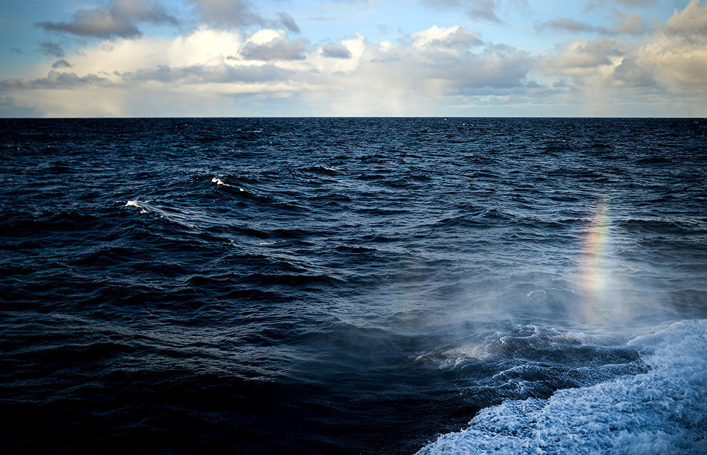 The Senezh sets off on an Arctic expedition for artifacts