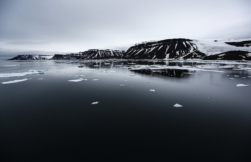 A receding Franz Josef Land: Archival photos help gauge the scale of melting glacier