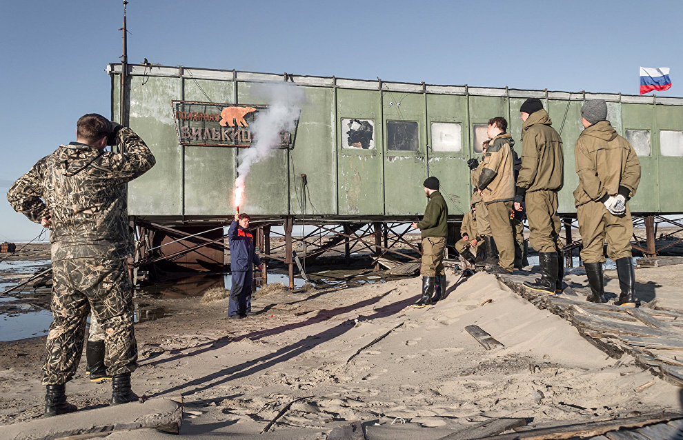 The 2017 and 2018 expeditions to Vilkitsky Island were organized by the Russian Arctic Exploration Center in cooperation with Green Arctic