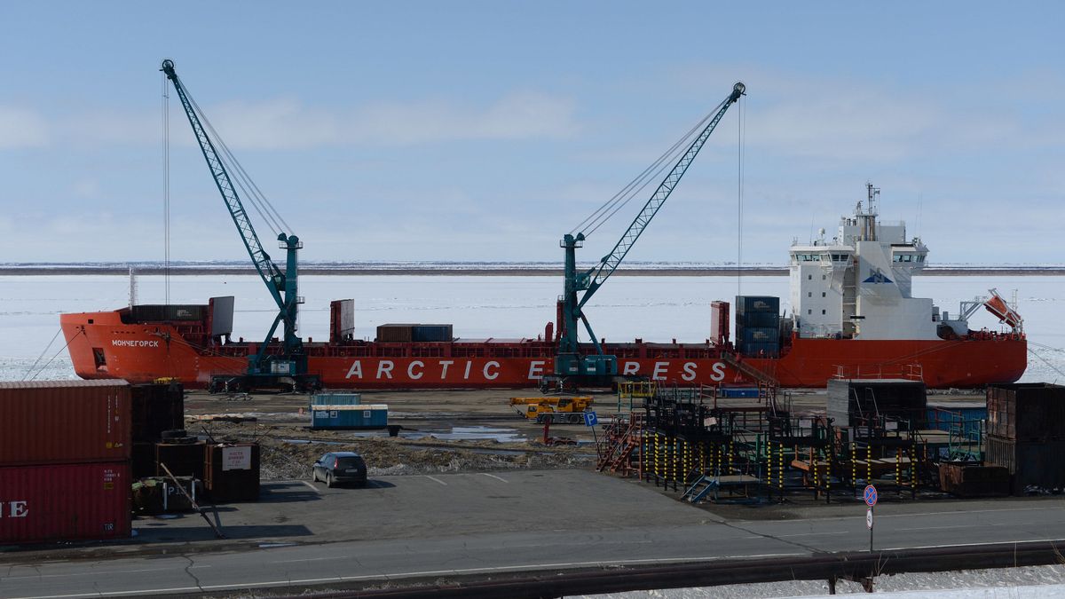 Arctic – Regions Forum in Arkhangelsk discusses Trans-Arctic Transport Corridor and bonded warehouses

