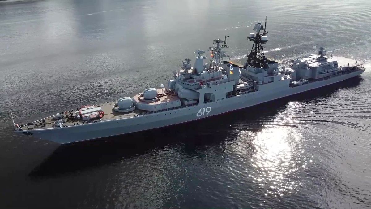 Russian naval ships conduct anti-submarine training in the Arctic