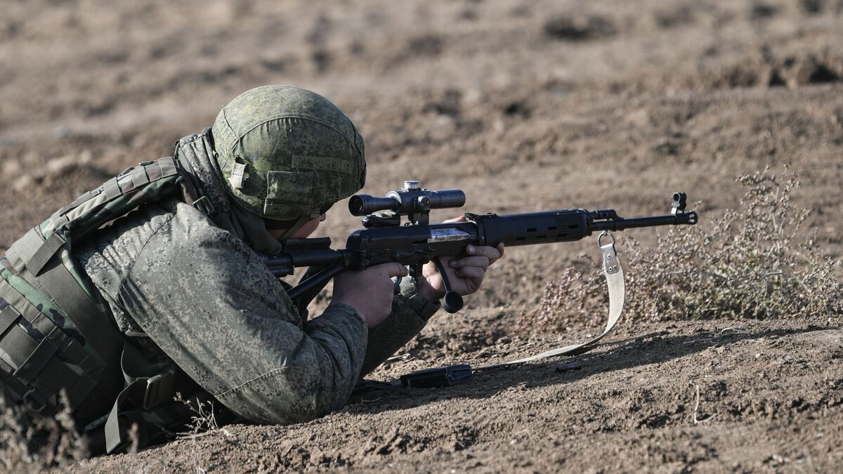 The Northern Fleet drills landing operations in the Arctic