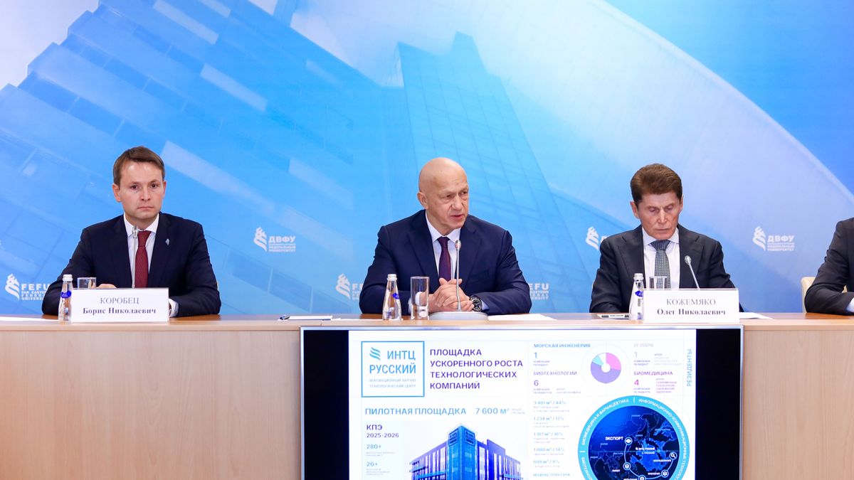 Yury Trutnev reviews advanced pharmaceutical and medical production in Primorye