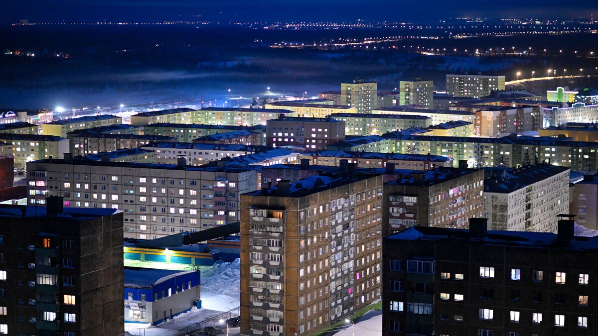 Yury Trutnev chairs meeting on implementing comprehensive renovation program for Norilsk