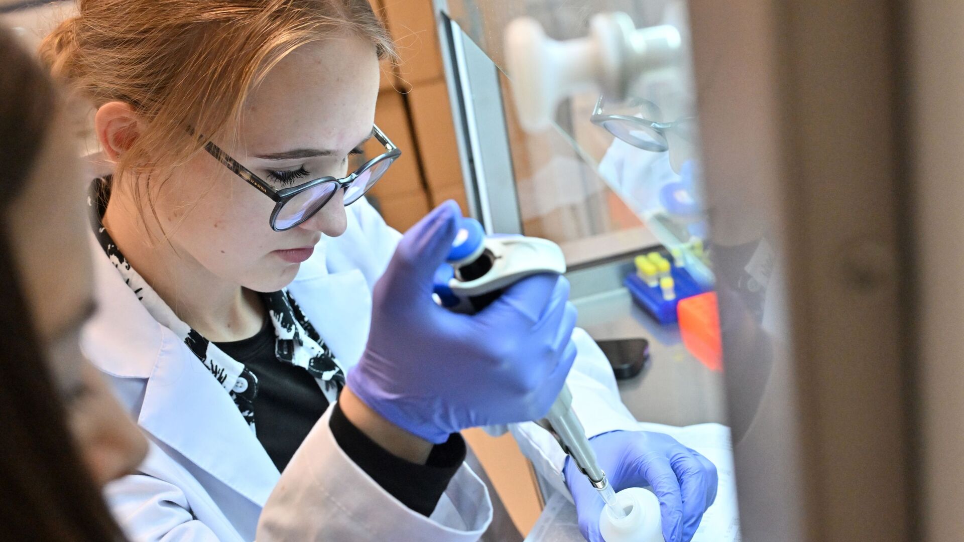 Yamal is leading among regions in support for young scientists - РИА Новости, 1920, 28.11.2025