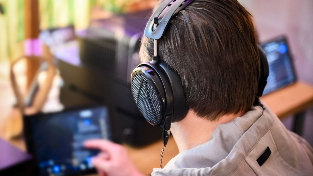 Lomonosov University compiles unique audio collection of the Nenets language