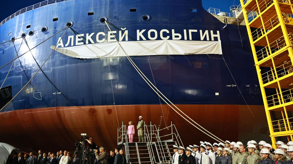 New Russian gas carrier Alexei Kosygin completes its maiden Arctic voyage