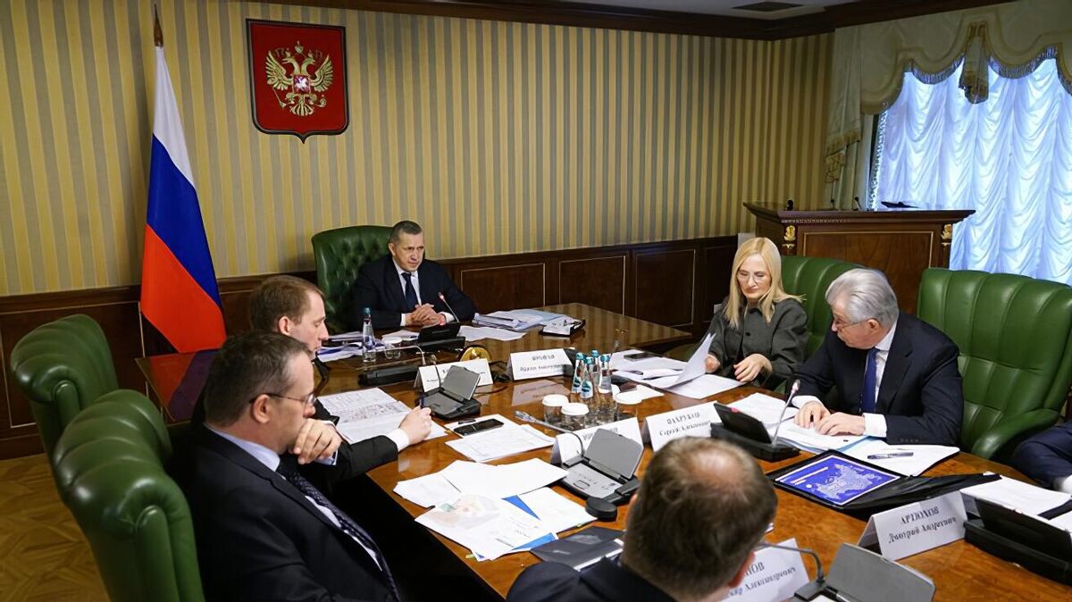 Yury Trutnev chairs a meeting of the State Commission for Arctic Development  