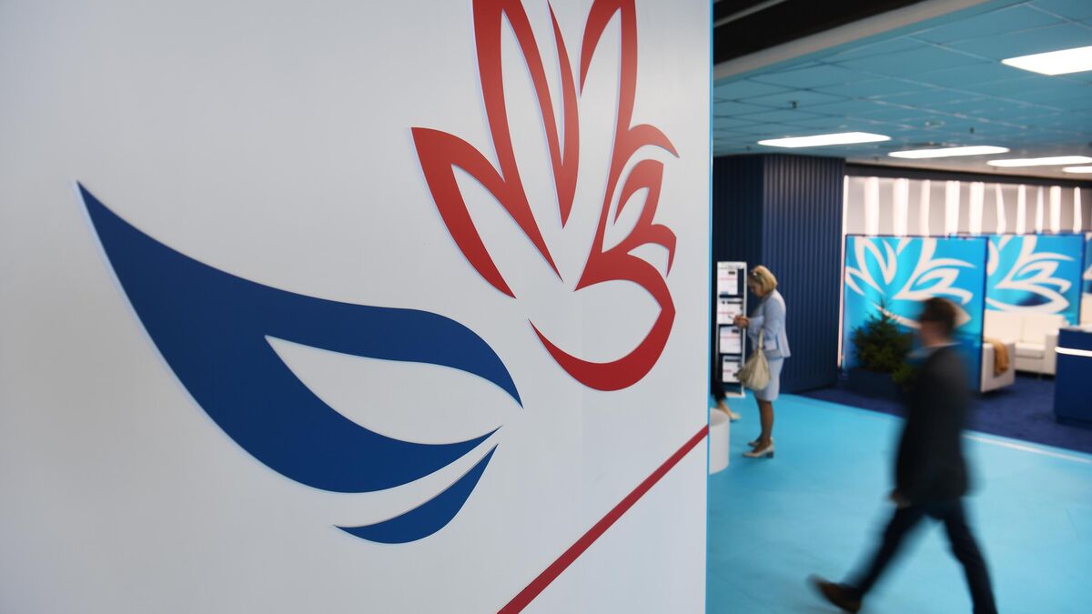 Stand with the logo of the Eastern Economic Forum