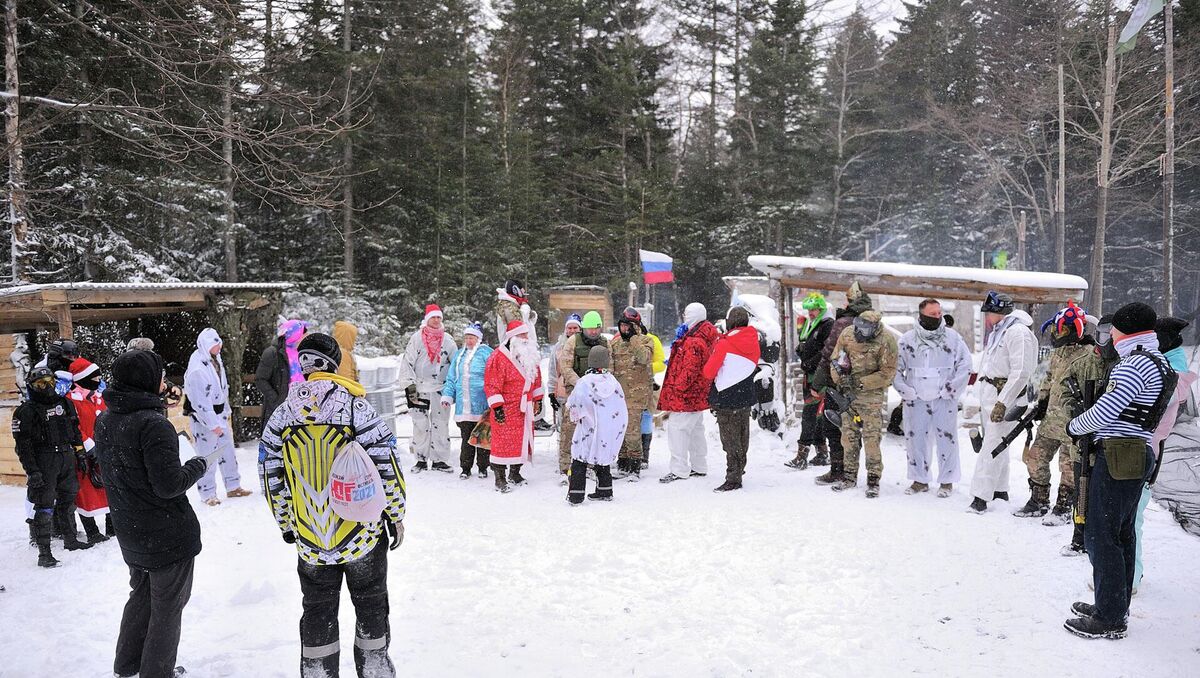 Members of the paintball club