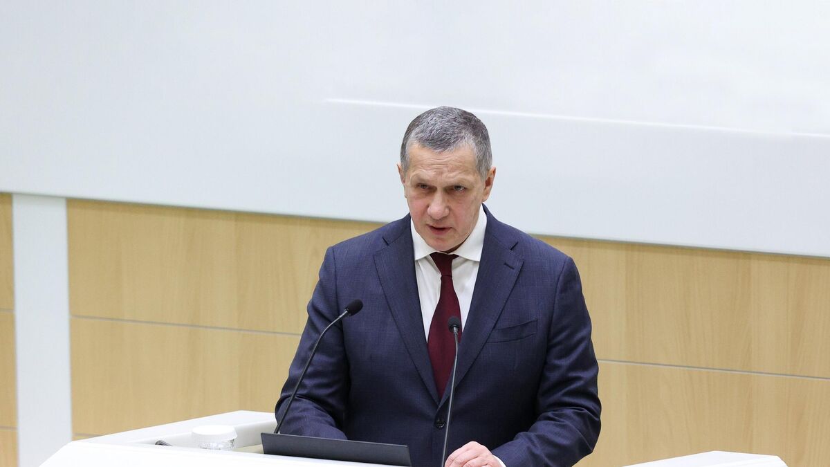 Deputy Prime Minister – Presidential Plenipotentiary Envoy to the Far Eastern Federal District, Yury Trutnev, addresses the Federation Council