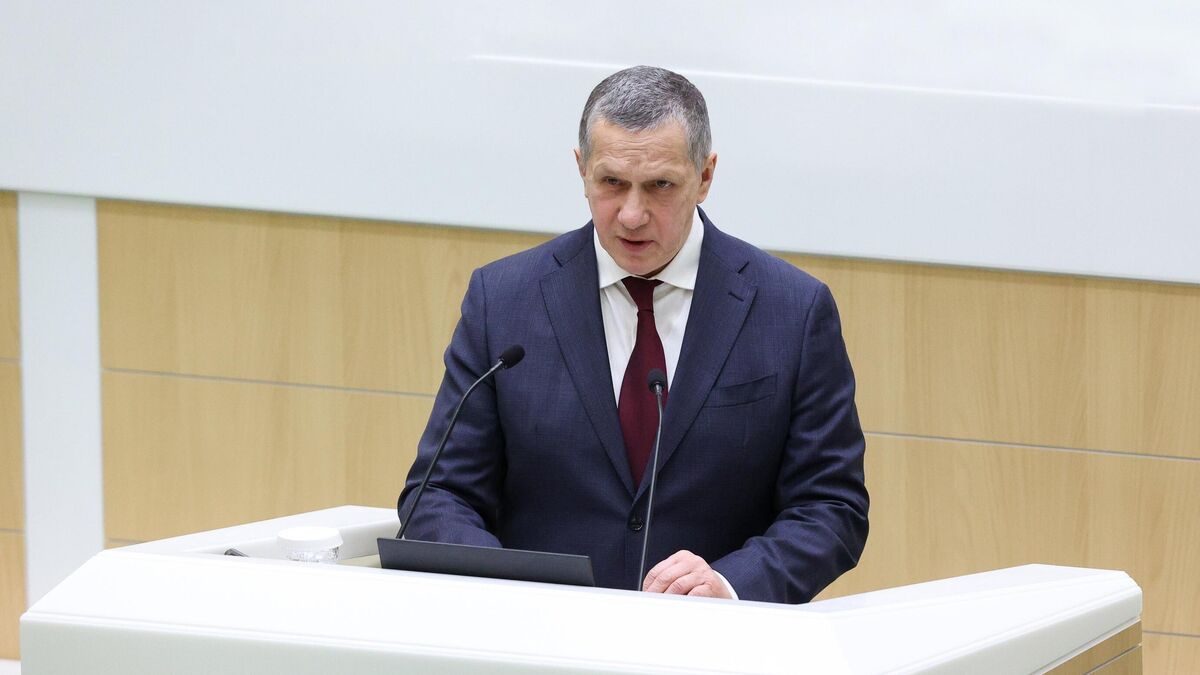 Deputy Prime Minister – Presidential Plenipotentiary Envoy to the Far Eastern Federal District, Yury Trutnev, addresses the Federation Council