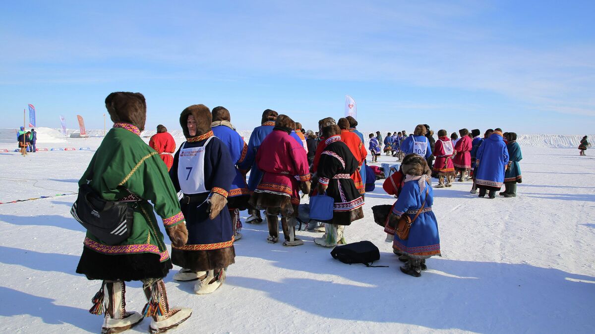Contestants waiting for their turn