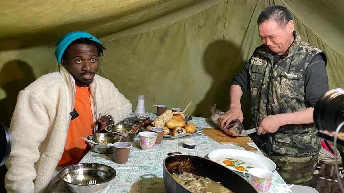 Visiting Evenks in the village of Ust-Urkima