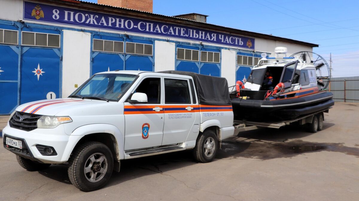 Sever 650K hovercraft at the Russian Emergencies Ministry’s Main Directorate for the Republic of Buryatia  
