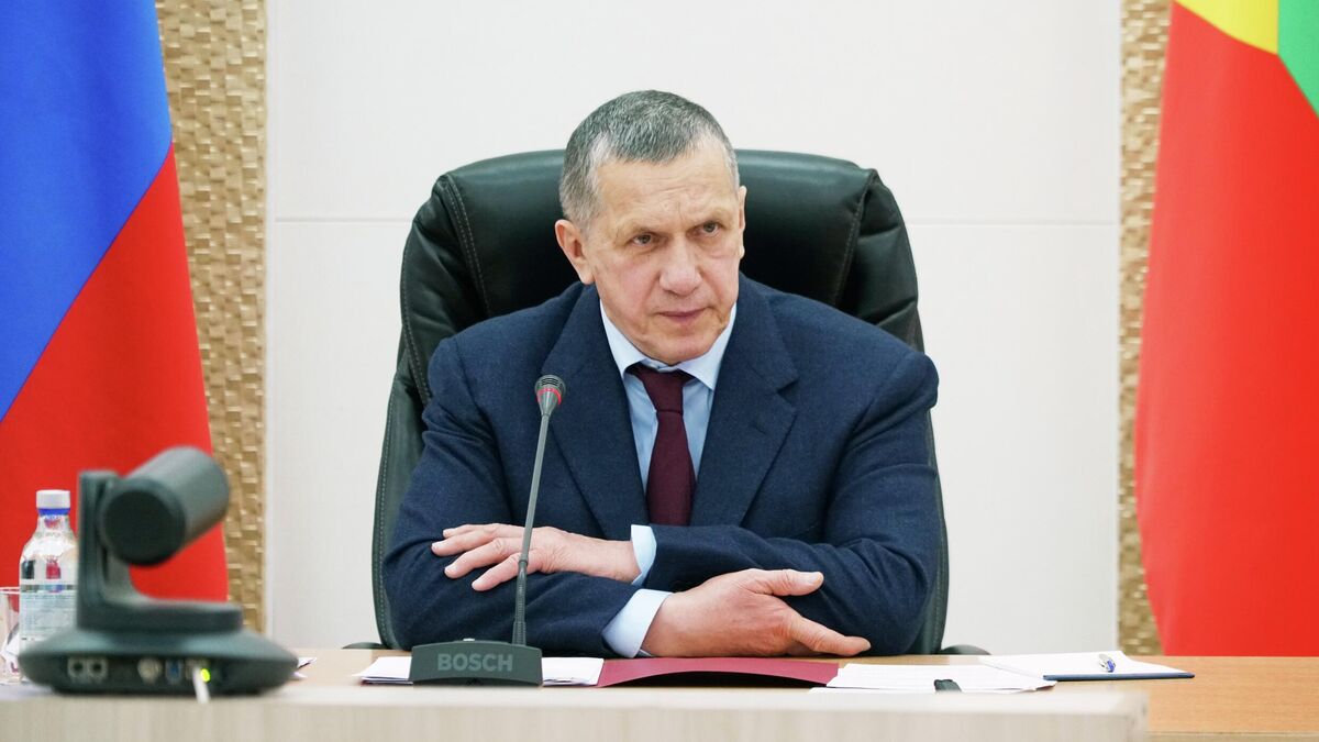 Deputy Prime Minister – Presidential Plenipotentiary Envoy in the Far Eastern Federal District, Yury Trutnev, at a meeting with investors in the Trans-Baikal Territory