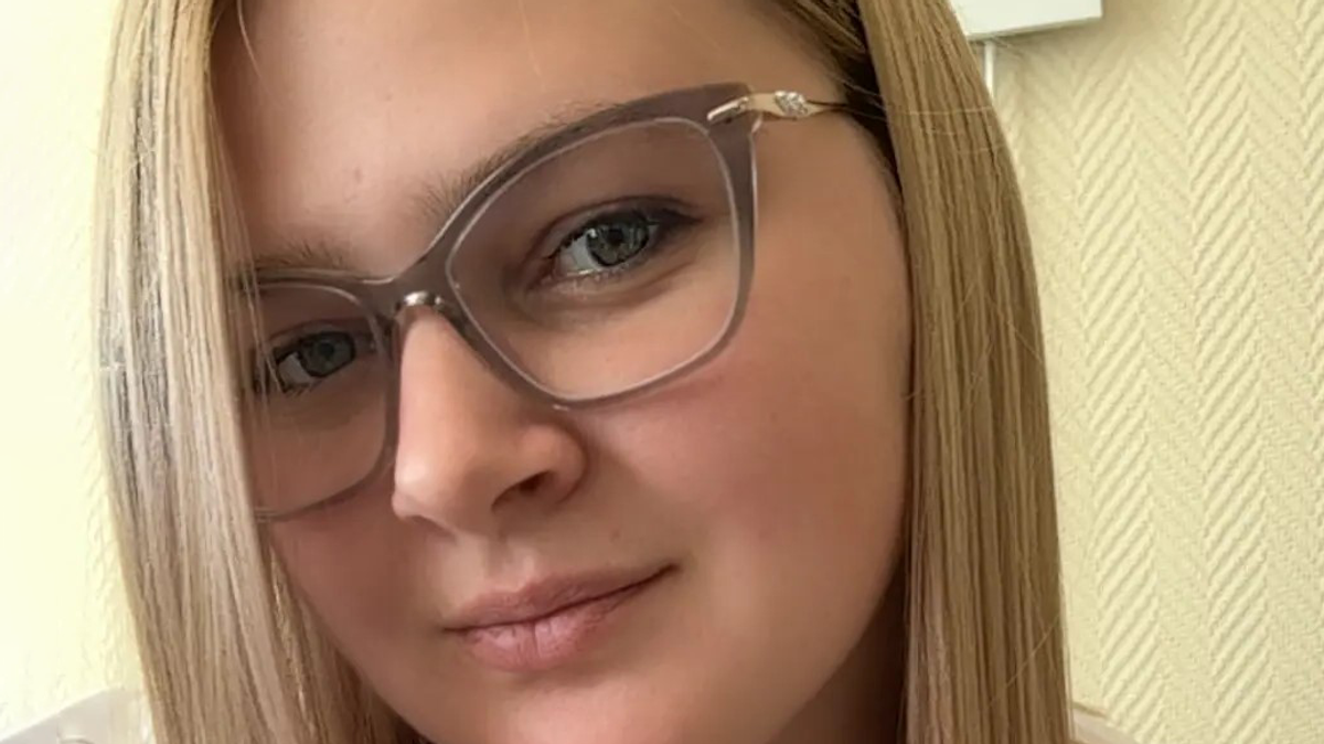 Neurologist Anastasia Ulyanchik at work