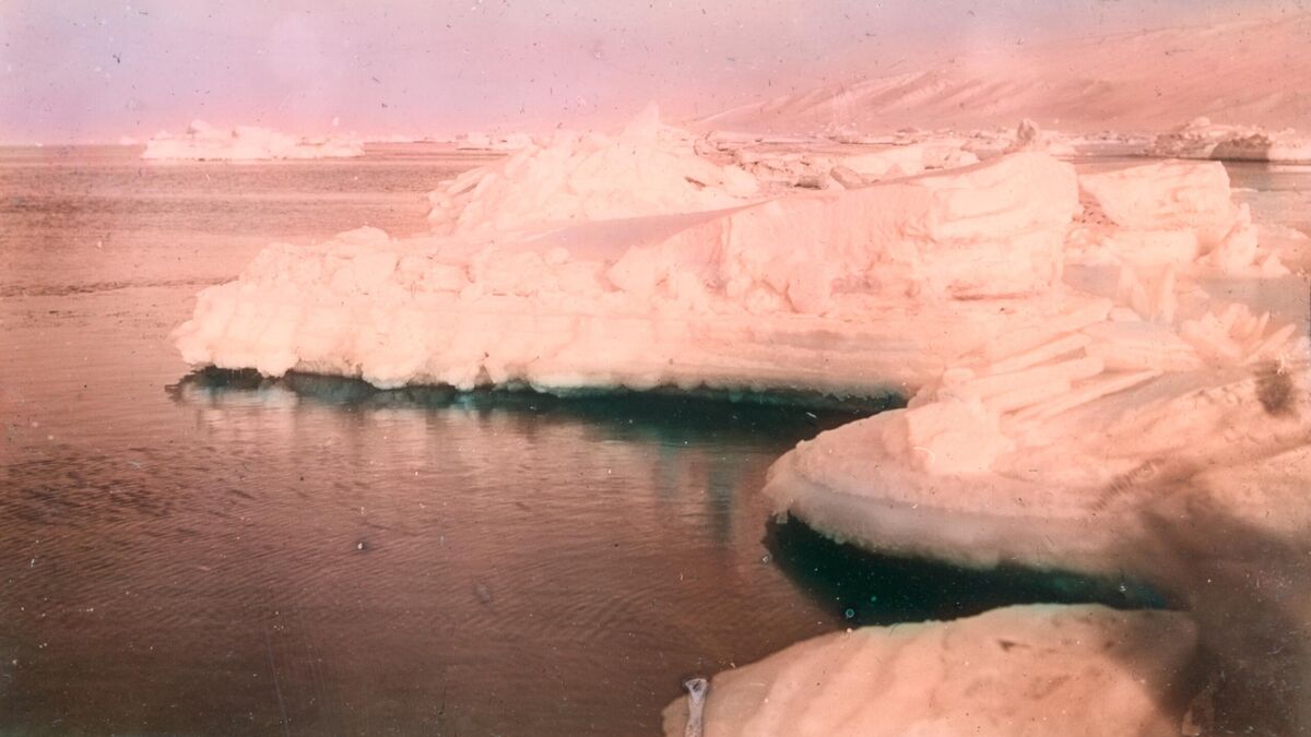 Nikolai Pinegin. Ridged First-Year Ice. Yuzhny Krest Islands, Novaya Zemlya Archipelago. 1912–1913. From the collections of the Northern Maritime Museum.