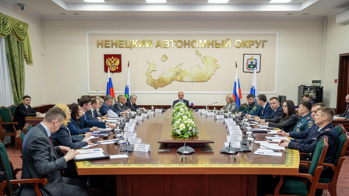 Meeting on establishing and modernizing the infrastructure of the Trans-Arctic Transport Corridor in Naryan-Mar