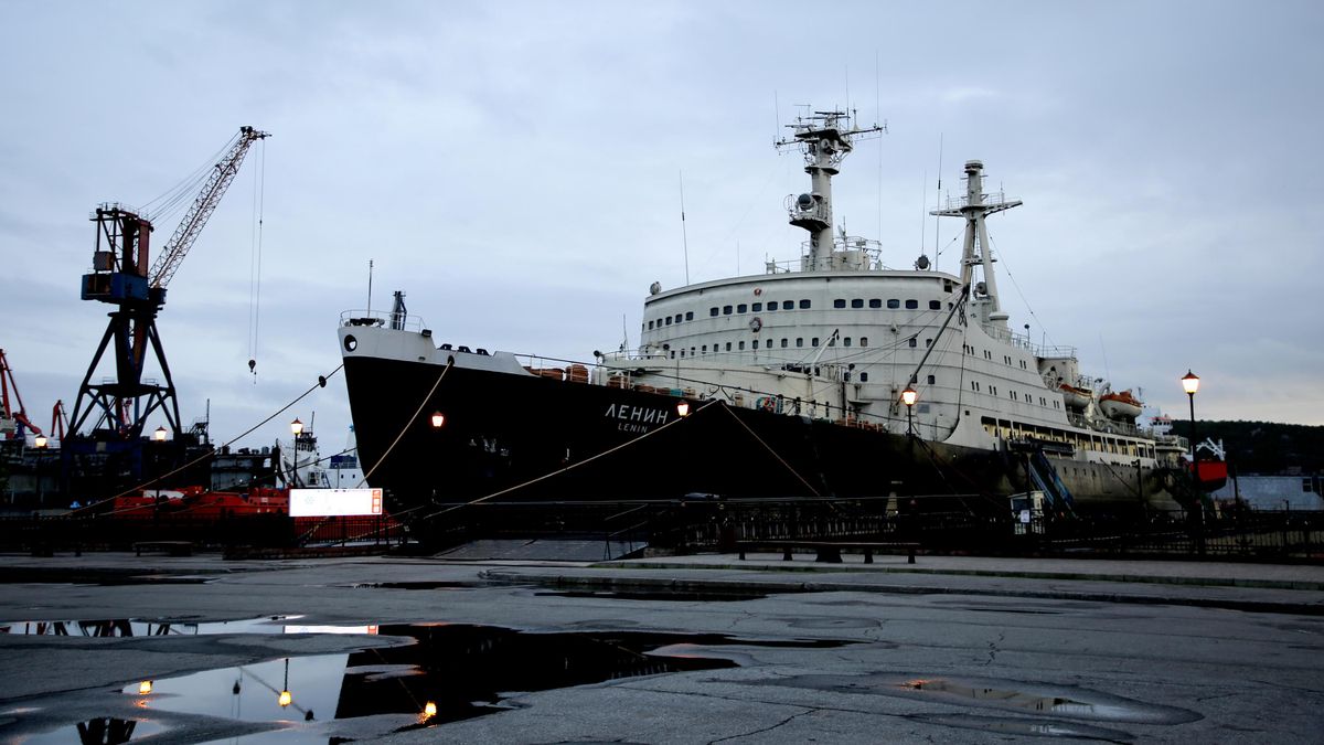 The nuclear-powered icebreaker Lenin 