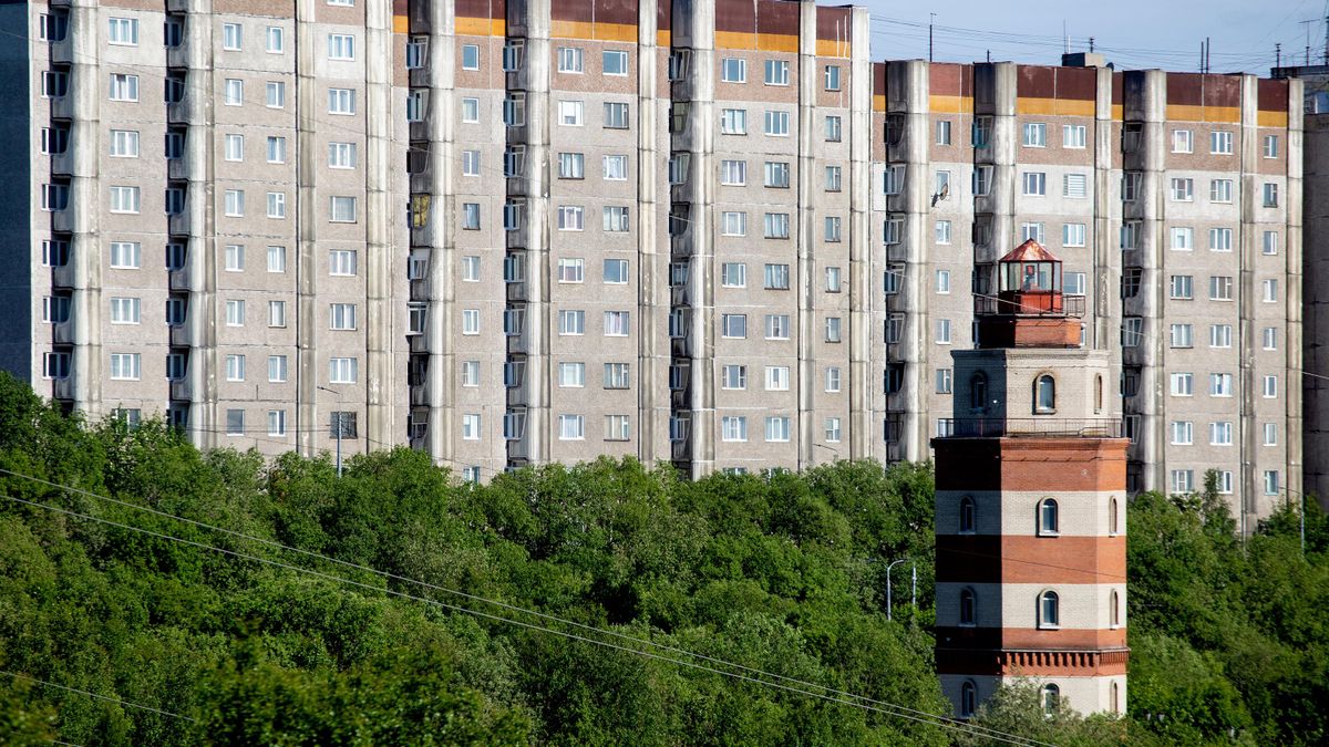 The memorial to the sailors who perished in peaceful times in Murmansk 