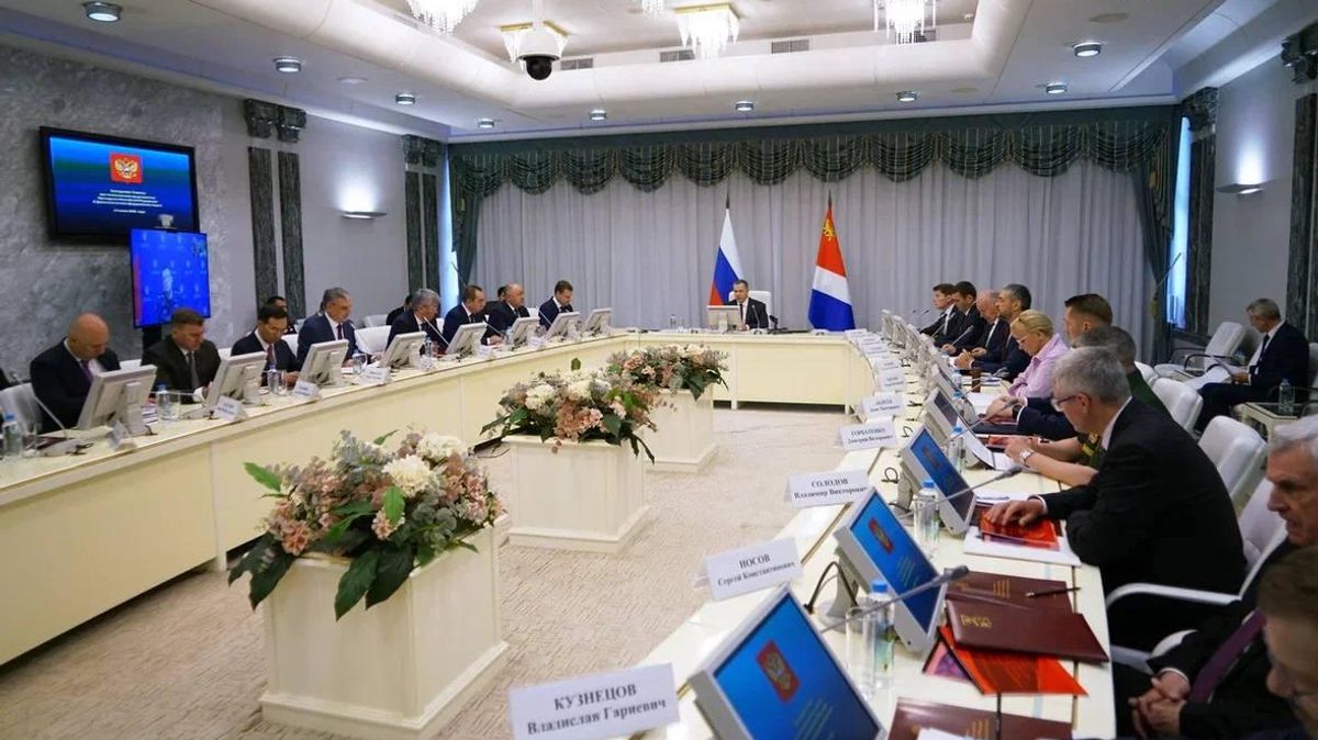 Yury Trutnev chairs a meeting of the Council of the Far Eastern Federal District