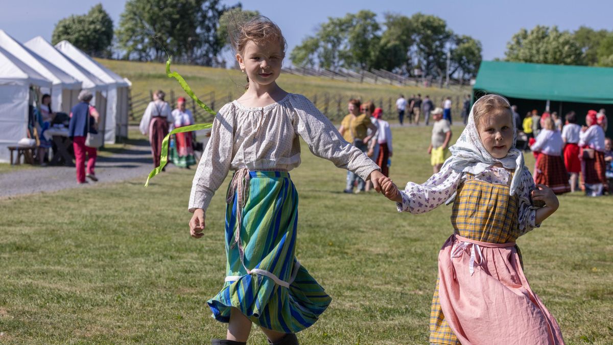 Young participants in the Vepsian Harmony festival dedicated to the culture of the Vepsians, the indigenous people of Karelia 