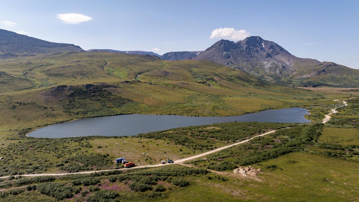 Construction site of the Snezhinka Station in the Jade Valley (Nephrite Valley) 