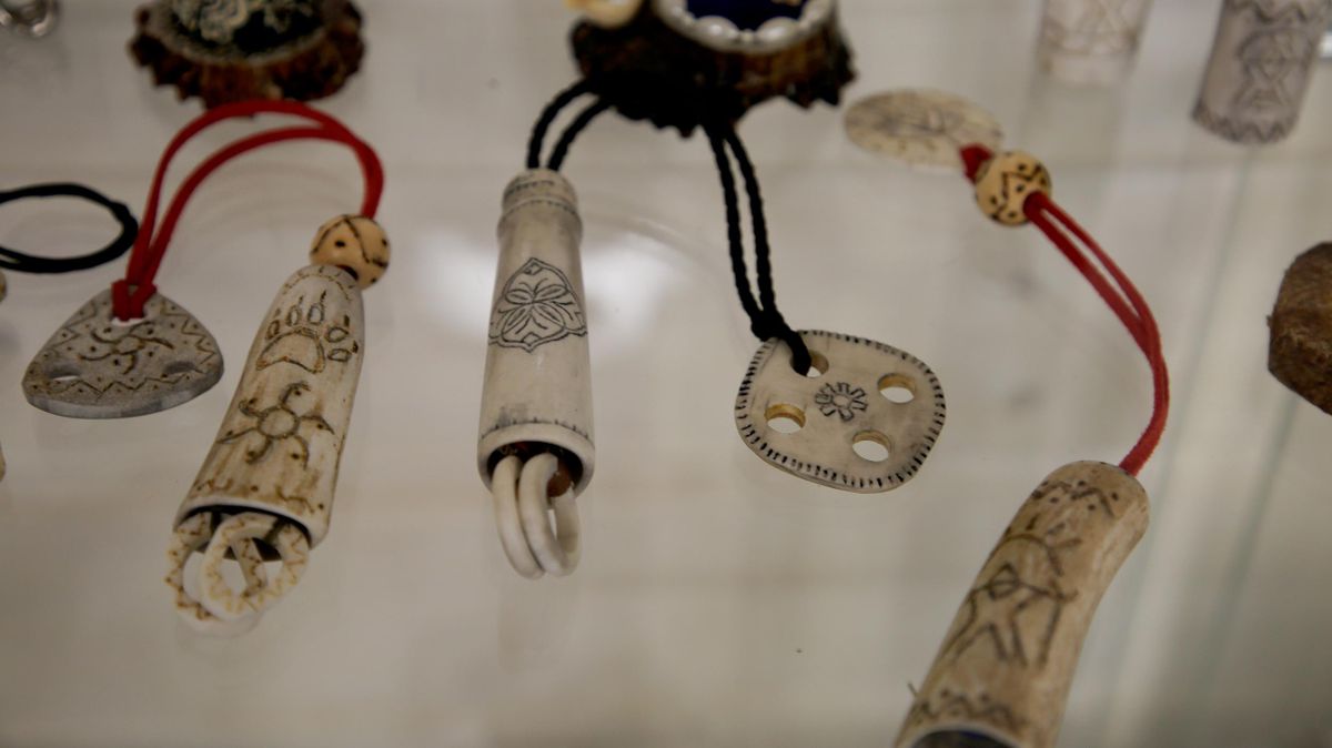 Sámi reindeer antler products Sámi reindeer antler products