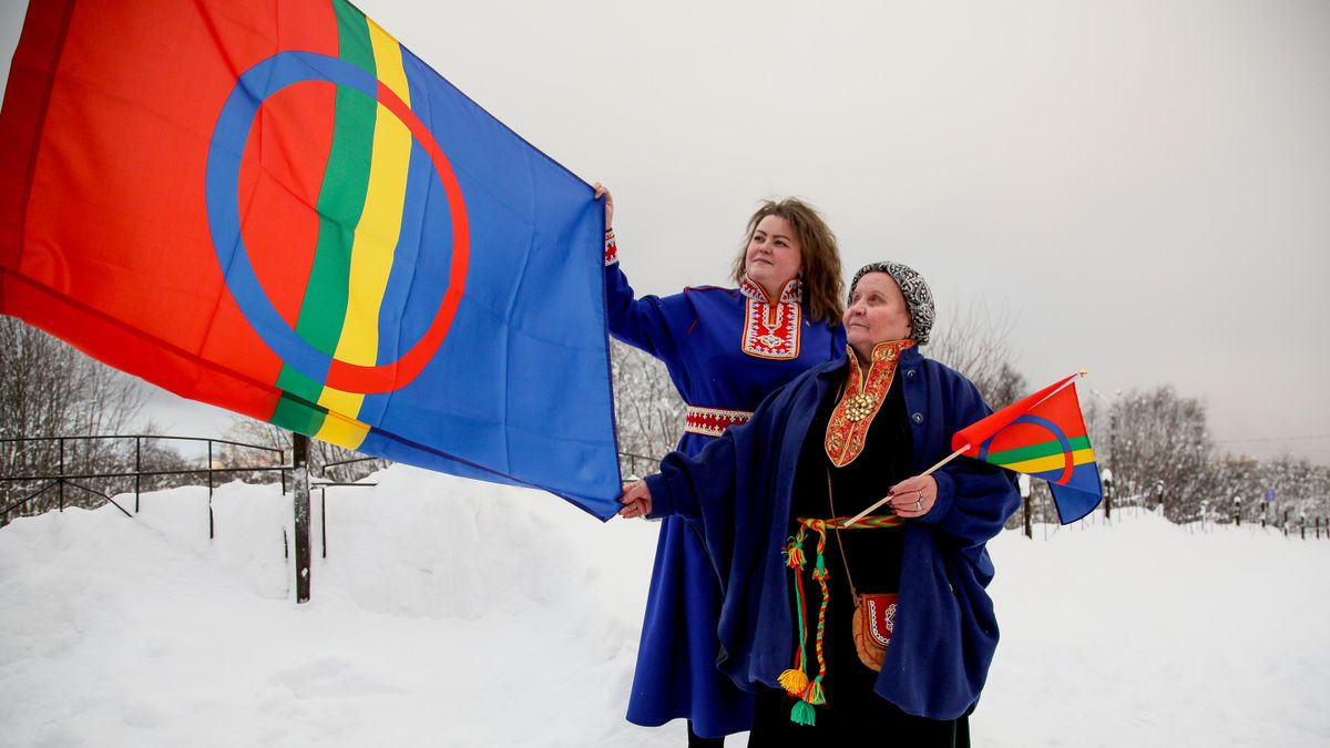 Sámi national flag