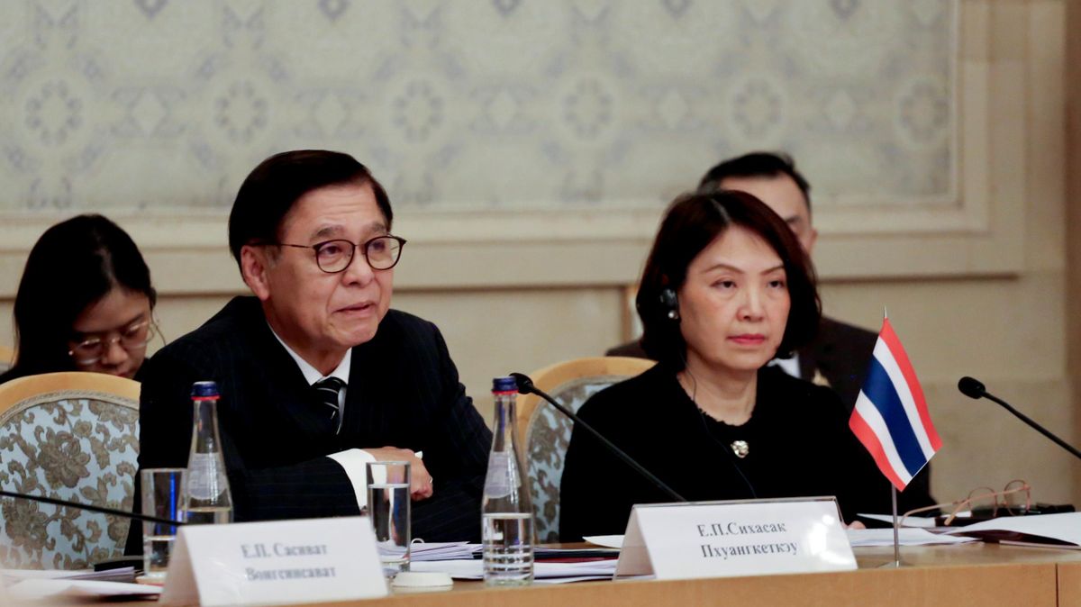 Deputy Prime Minister and Foreign Minister of the Kingdom of Thailand Sihasak Phuangketkeow, left, at the ninth meeting of the Joint Russia-Thailand Commission for Bilateral Cooperation