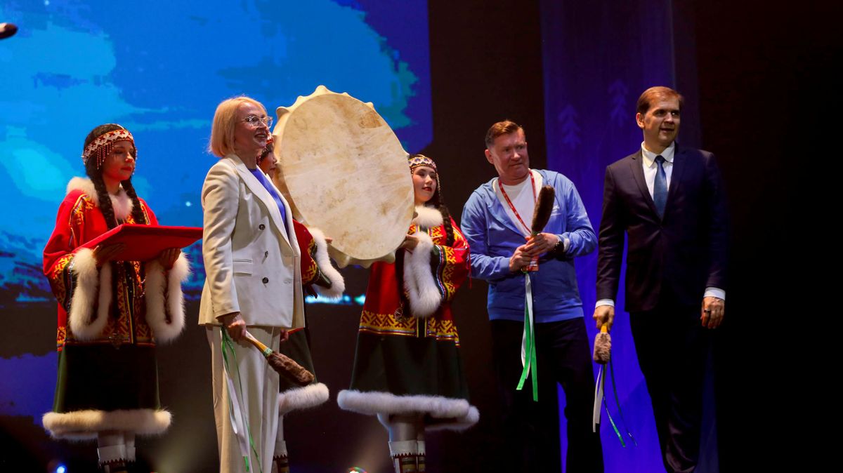 Governor of the Nenets Autonomous Area Irina Gekht and Chief of the Presidential Directorate for Social Projects Sergei Novikov at the opening ceremony of the 5th The Arctic: The Ice Has Broken Youth Environmental Forum and Festival