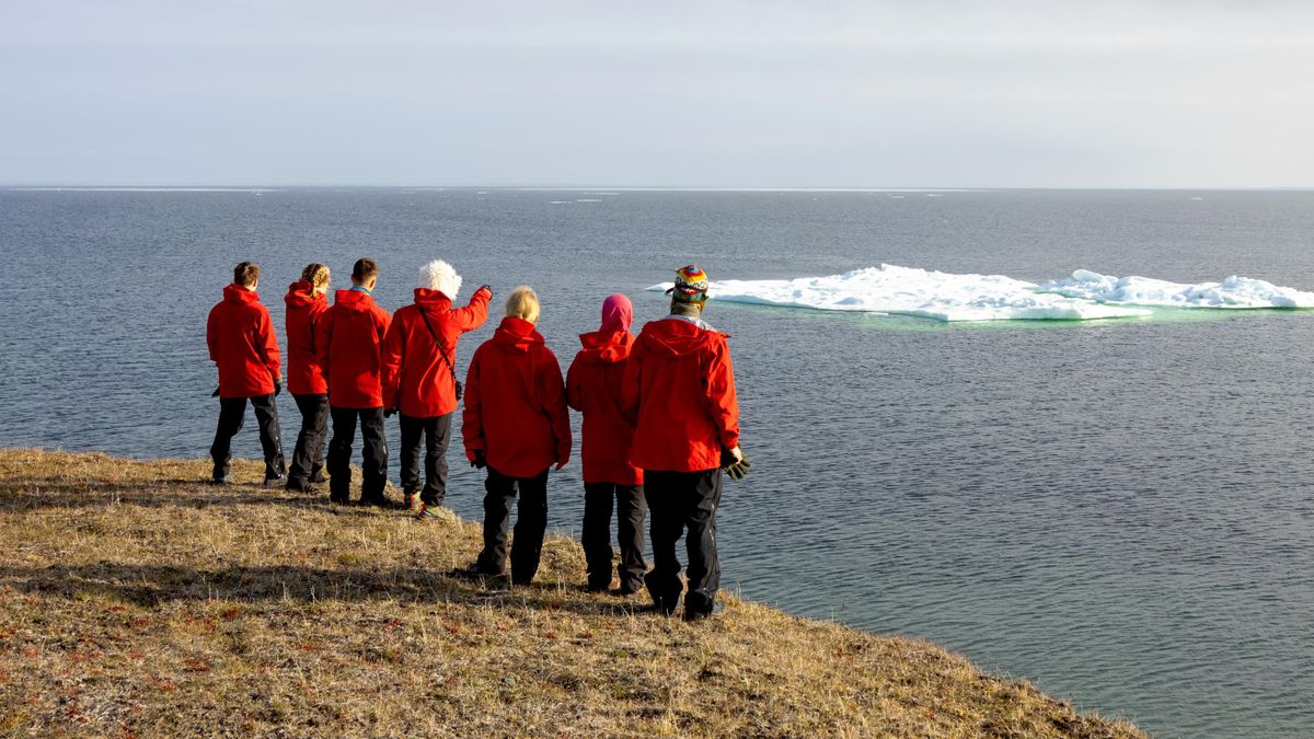 Participants of the 2026 Great Arctic Expedition
