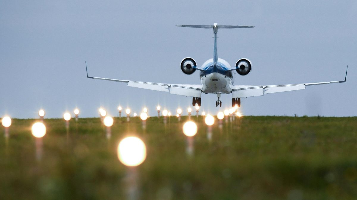 Aircraft approaching for landing at an airport