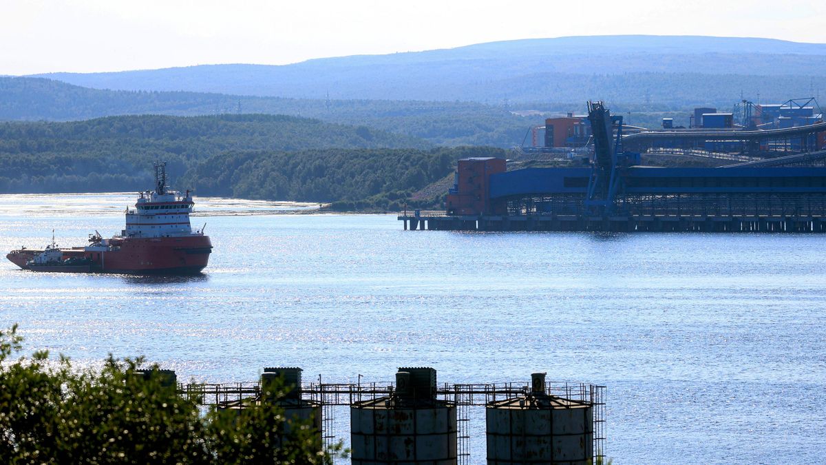 Commercial seaport