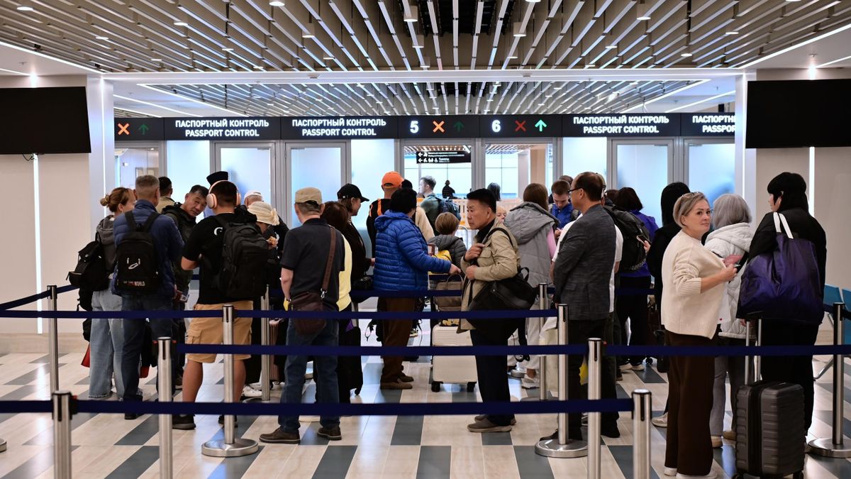 First passengers enter the new international terminal of Yuzhno-Sakhalinsk Airport