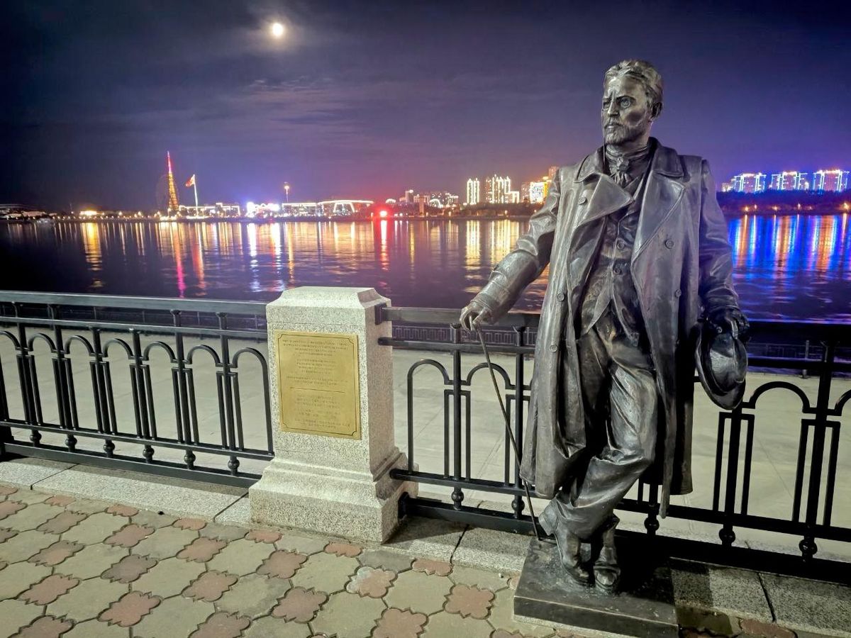 Monument to writer Anton Chekhov on Blagoveshchensk’s embankment