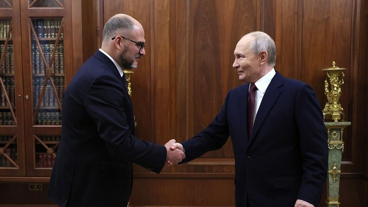 President Vladimir Putin held a meeting with Mayor of Vladivostok Konstantin Shestakov