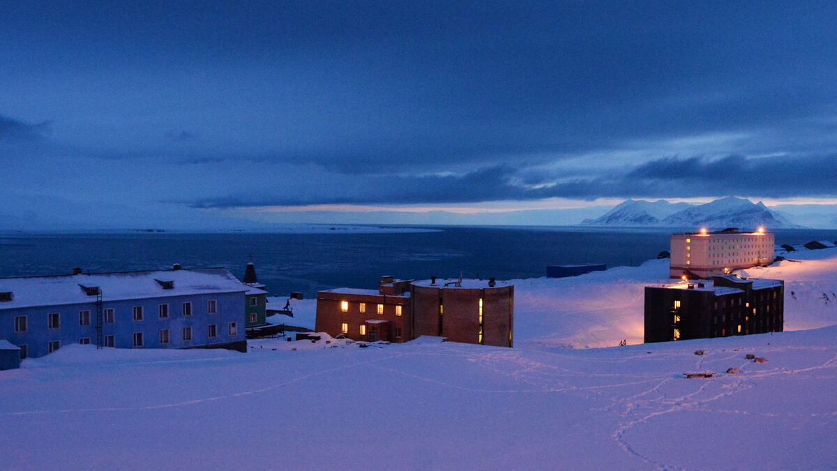 Government approves applications for resettling residents from substandard housing in the Arctic and the Far East